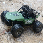 MGRC rechargeable alloy remote control car toy four-way 2.4G wireless remote control 1:18 off-road climbing car model - Image 2