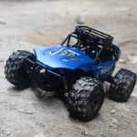 MGRC rechargeable alloy remote control car toy four-way 2.4G wireless remote control 1:18 off-road climbing car model - Image 4