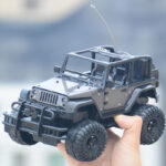 Children's electric alloy remote control car four-way charging off-road vehicle door can open high-speed racing car model - Image 5