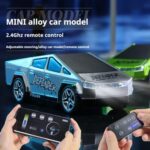 1:64 Mini Alloy 2.4Ghz Remote Control Car Children Rechargeable Model Car, Color: AO-5501E Green - Image 3